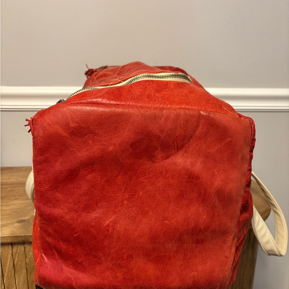 Vintage Large Red and Cream Men's‎ Leather Bag “Suncadia” Logo w/ Argile Detail - Picture 13 of 14